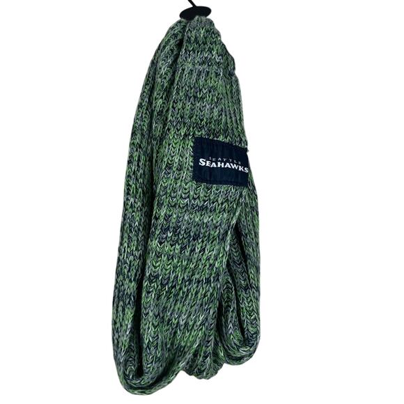 NWT Seattle Seahawks Infinity Scarf Knit Unisex OS Green Blue NFL Soft Cozy Fan - Picture 1 of 4